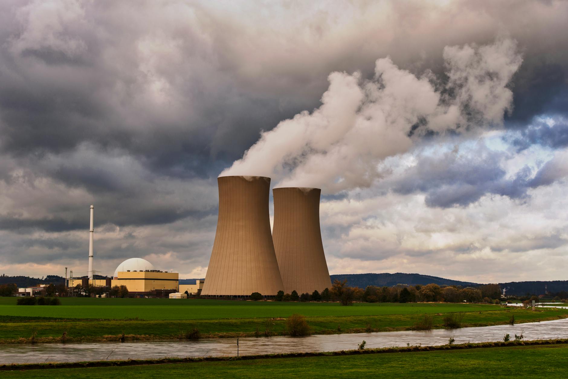 Portage des Sioux Power Plant St Charles County Missouri Union Electric Ameren coal power plant boiler turbine pipe covering block insulation